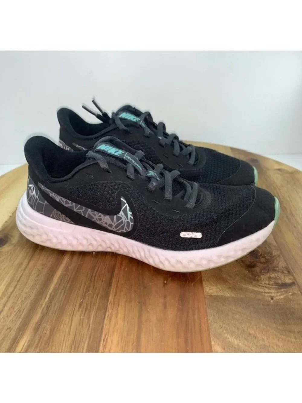 Nike Revolution 5 BQ5688-001 Black Girls Running Shoes 3.5Y